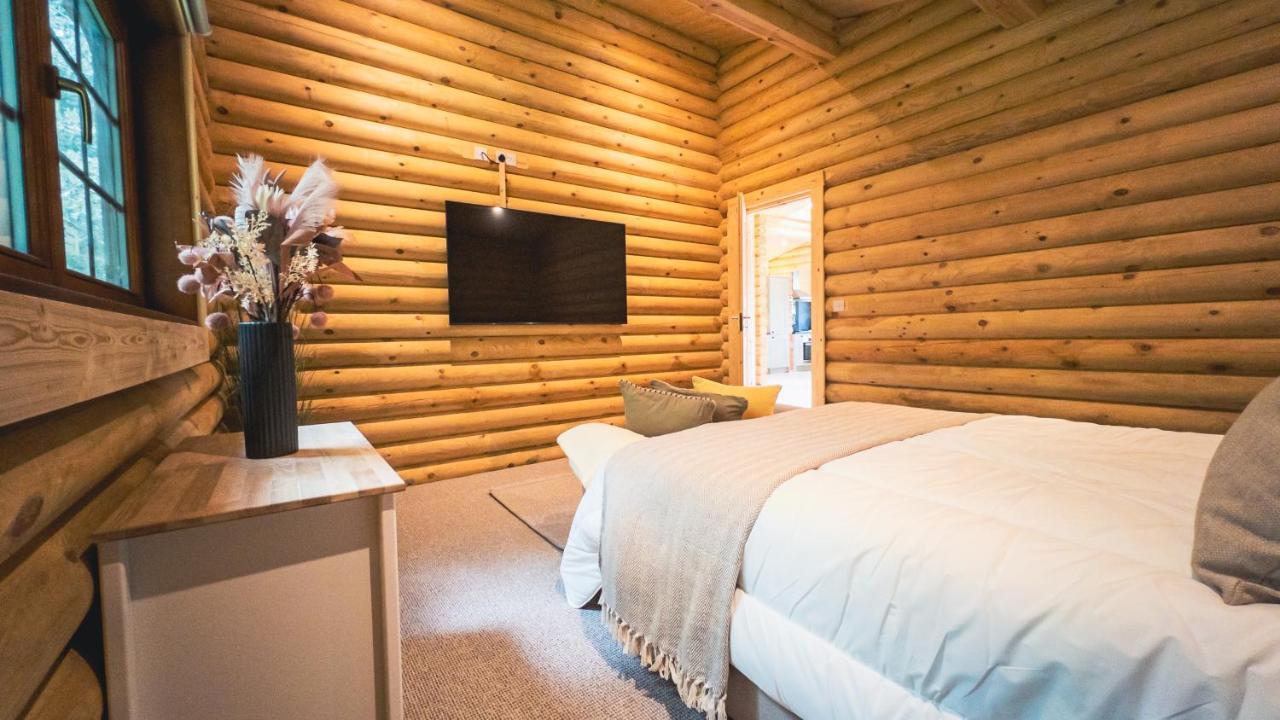 Aspen Lodge, Amazing New Log Cabin With Hot Tub - Sleeps 6 - Felmoor Park Morpeth Exteriér fotografie