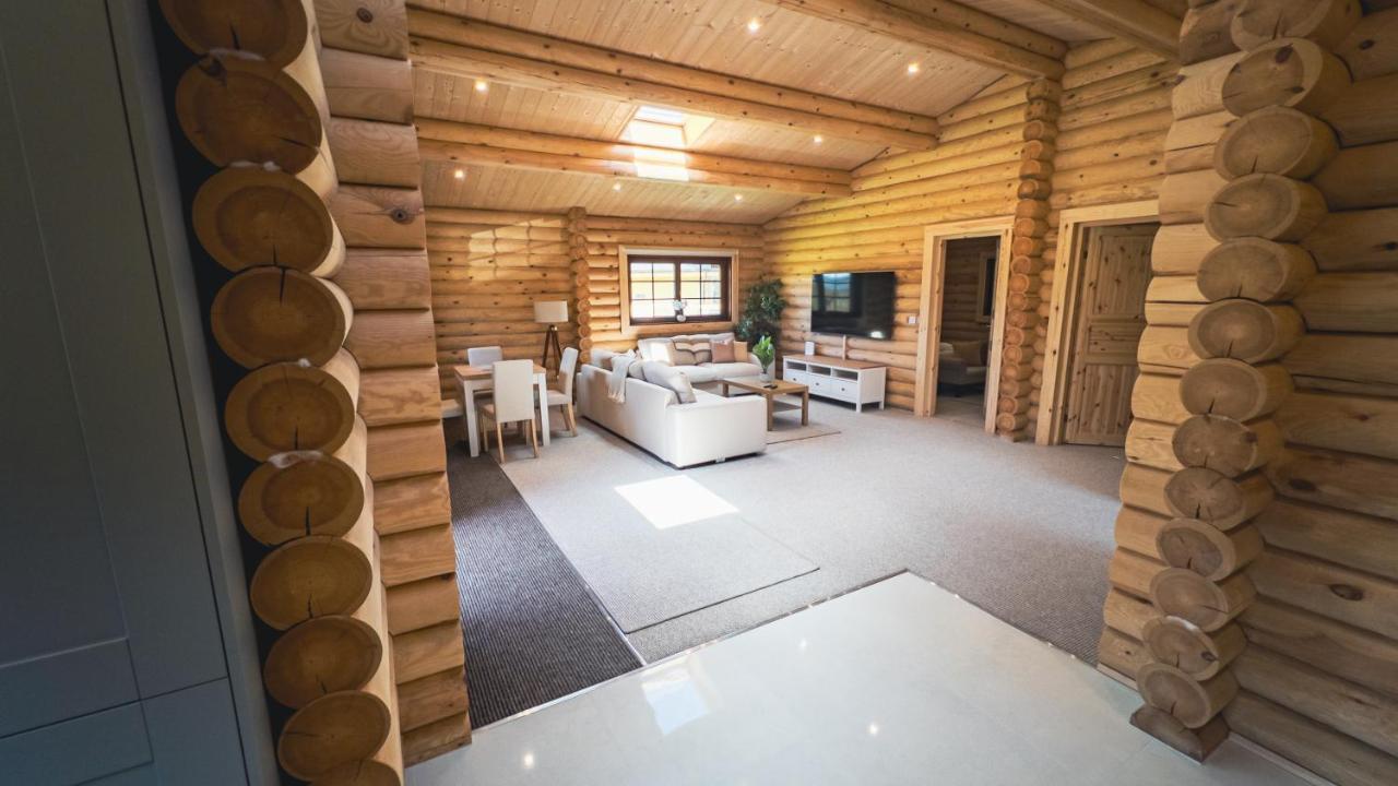 Aspen Lodge, Amazing New Log Cabin With Hot Tub - Sleeps 6 - Felmoor Park Morpeth Exteriér fotografie