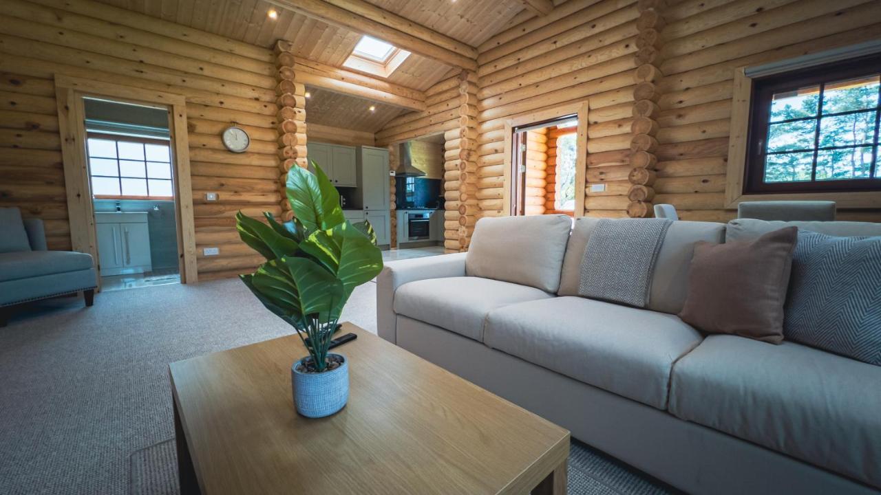 Aspen Lodge, Amazing New Log Cabin With Hot Tub - Sleeps 6 - Felmoor Park Morpeth Exteriér fotografie