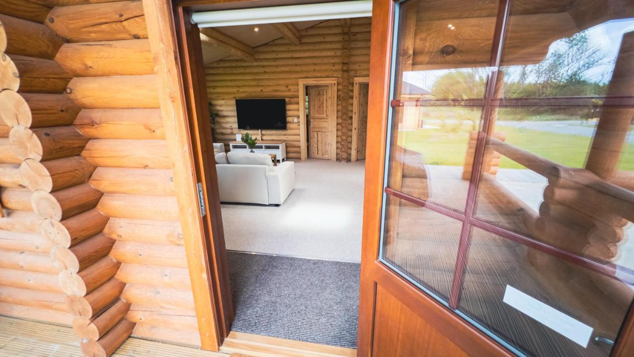 Aspen Lodge, Amazing New Log Cabin With Hot Tub - Sleeps 6 - Felmoor Park Morpeth Exteriér fotografie
